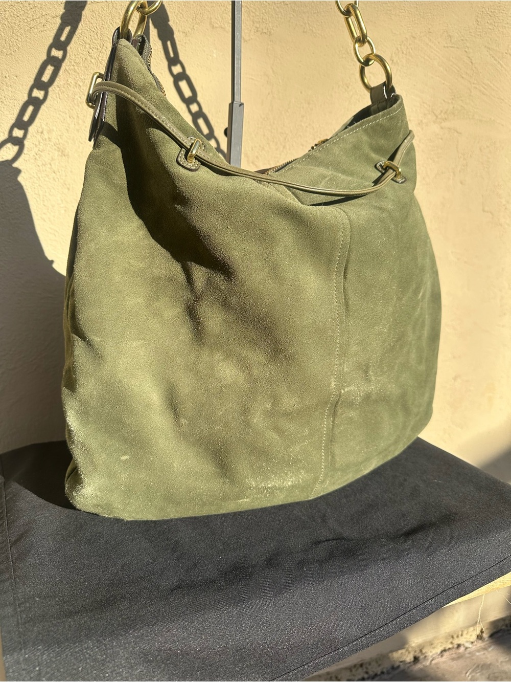 🫒Coach Chelsea Suede Pocket Hobo 17841 🫒 - Picture 6 of 12